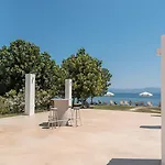 Seaside Hotel 2*