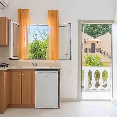 Seaside Aparthotel 3*