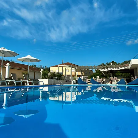 Seaside Aparthotel 3*