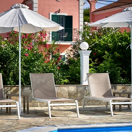 Seaside 3*