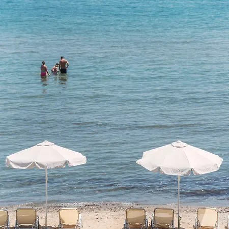 Ξενοδοχείο με διαμερίσματα Seaside 3*
